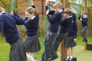 Choosing Durable and Comfortable School Wear: Key Considerations for Schools and Parents