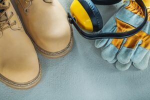 The Ultimate Guide to Choosing Protective Footwear and Gloves for Industrial Workplaces