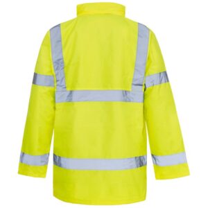 Staying Dry, Staying Safe: Innovations in Wet Weather Workwear for Outdoor Industries
